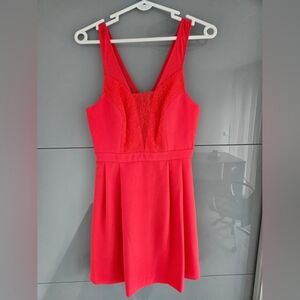 Red Lace-Panel Sleeveless Dress